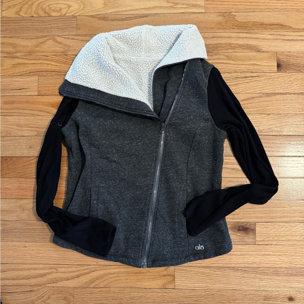ALO Yoga Gray and Black Jacket